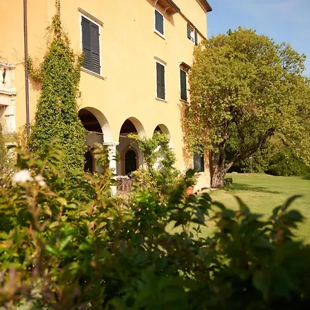 Torre Di Terzolan With Pool, Jacuzzi And Golf Putt