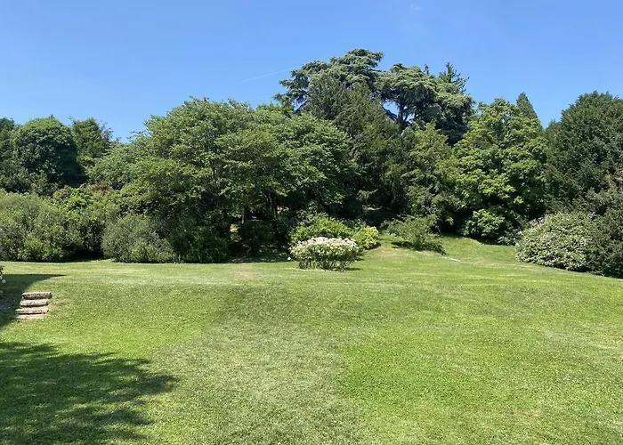 Torre Di Terzolan With Pool, Jacuzzi And Golf Putt ヴェローナ