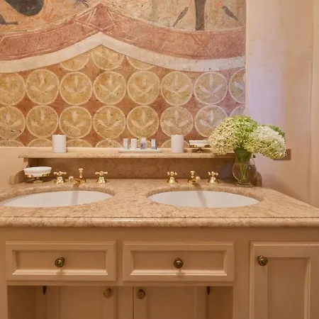 别墅 Torre Di Terzolan With Pool, Jacuzzi And Golf Putt 维罗纳