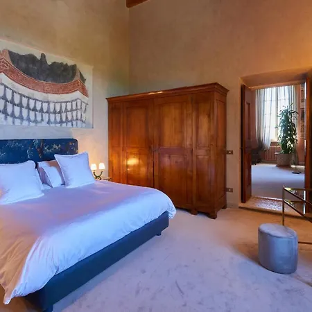 别墅 Torre Di Terzolan With Pool, Jacuzzi And Golf Putt
